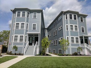 12 Fern St, Unit 1 in Boston, MA - Foto de edificio - Building Photo