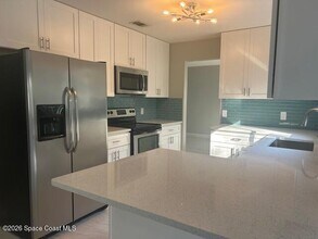 991 Hooper Ave NE in Palm Bay, FL - Building Photo - Building Photo