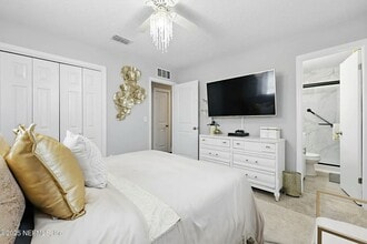 10605 Arnez Rd in Jacksonville, FL - Building Photo - Building Photo