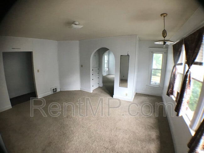 810 S University Ave in Mt. Pleasant, MI - Building Photo - Building Photo
