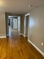 959 Locust St, Unit 2nd fl in Fall River, MA - Building Photo