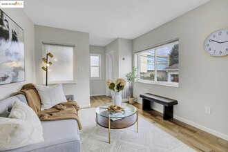 1343 Excelsior Ave in Oakland, CA - Building Photo - Building Photo