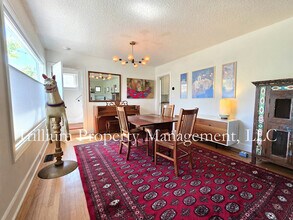 3015 NE 67th Ave in Portland, OR - Building Photo - Building Photo