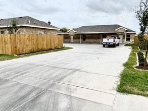 5805 Nightingale Ave, Unit 1 in McAllen, TX - Building Photo - Building Photo
