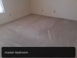 2255 S Sweetbriar Ct in Bloomington, IN - Building Photo - Building Photo