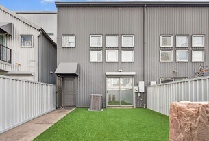 706 Ruthven St in Houston, TX - Building Photo