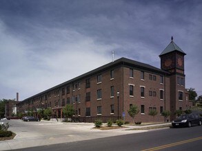 Woodland Avenue Brickstone in Des Moines, IA - Foto de edificio - Building Photo