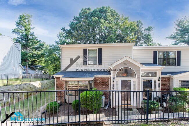 7908 Falcon Rest Cir in Raleigh, NC - Foto de edificio - Building Photo