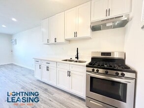843 S Carondelet St in Los Angeles, CA - Building Photo - Building Photo