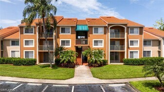 1265 Wildwood Lakes Blvd in Naples, FL - Building Photo