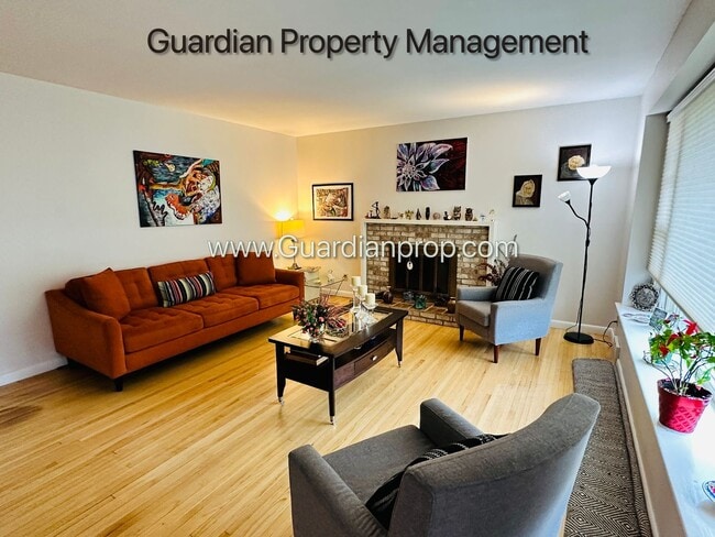 5017 W 60th St in Minneapolis, MN - Building Photo - Building Photo