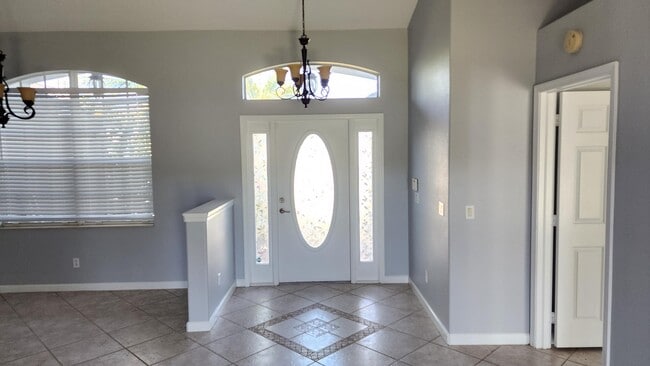 5610 NW North Crisona Cir in Port St. Lucie, FL - Building Photo - Building Photo