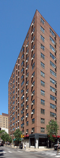 Riverwest Condominiums in Philadelphia, PA - Foto de edificio - Building Photo