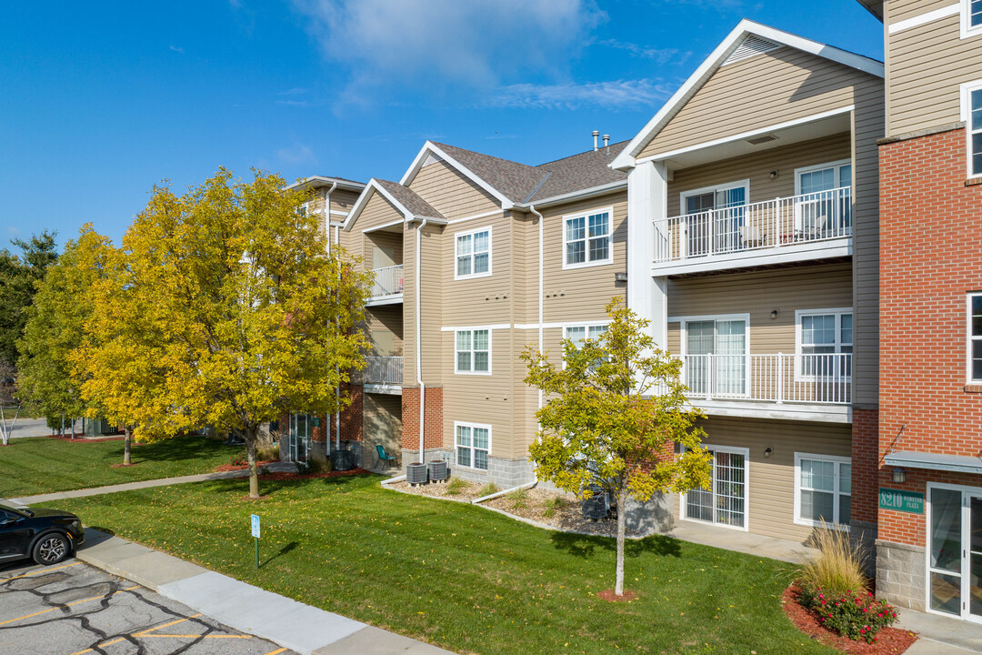 Peony Village Apartments in Omaha, NE - Building Photo