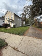 9 Allen St, Unit 1 in Binghamton, NY - Foto de edificio - Building Photo