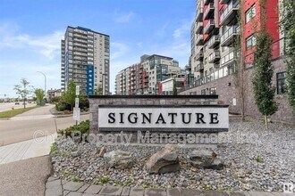 5151 Windermere Blvd in Edmonton, AB - Building Photo - Building Photo