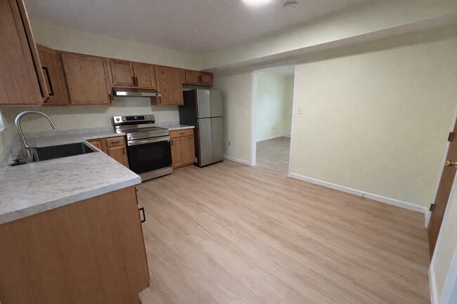 526 Broadway Ave in Bridgeport, WV - Building Photo - Building Photo