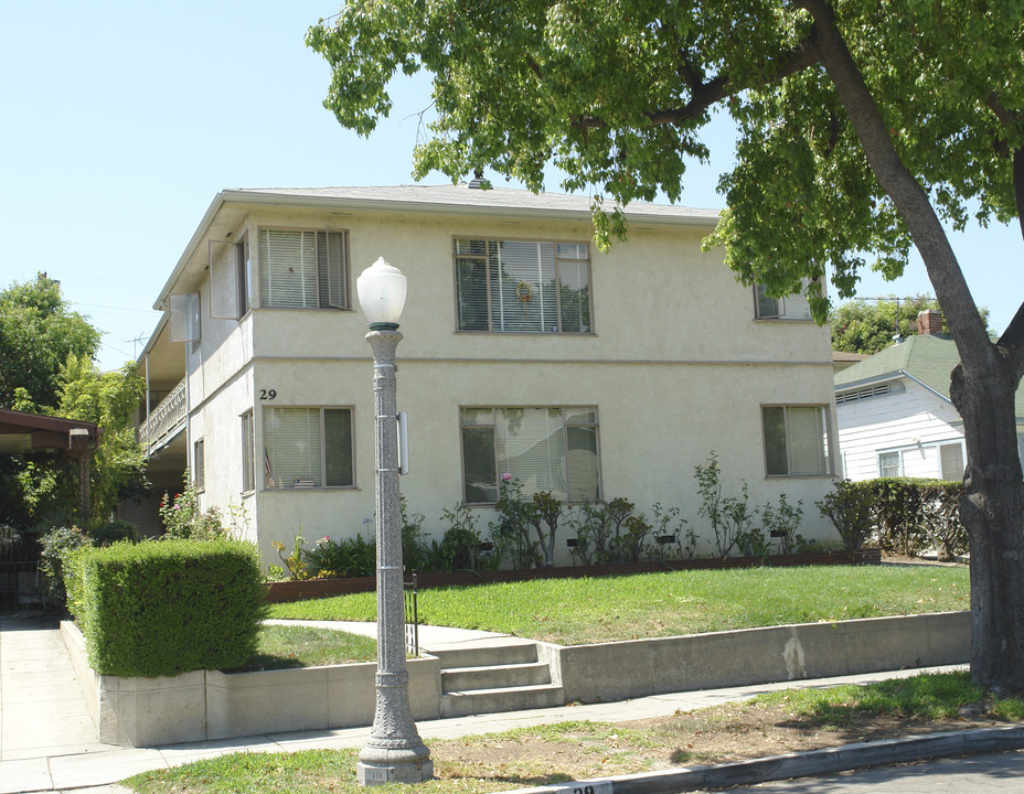 29 N Hidalgo Ave in Alhambra, CA - Building Photo