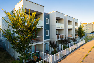 Clarke Court in Calgary, AB - Building Photo - Building Photo