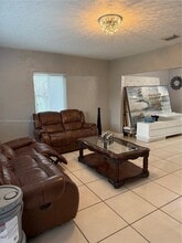 640 SW 71st Ct in Miami, FL - Building Photo - Building Photo