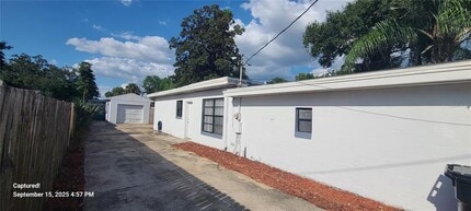 2027 Bentley St in Orlando, FL - Building Photo - Building Photo