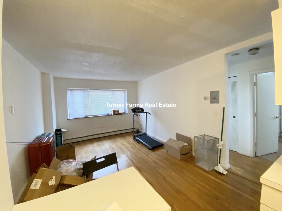 246 Parker Hill Ave, Unit 11 in Boston, MA - Building Photo