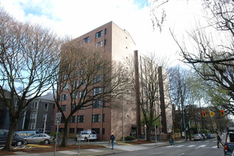 Williams Plaza in Portland, OR - Building Photo - Building Photo