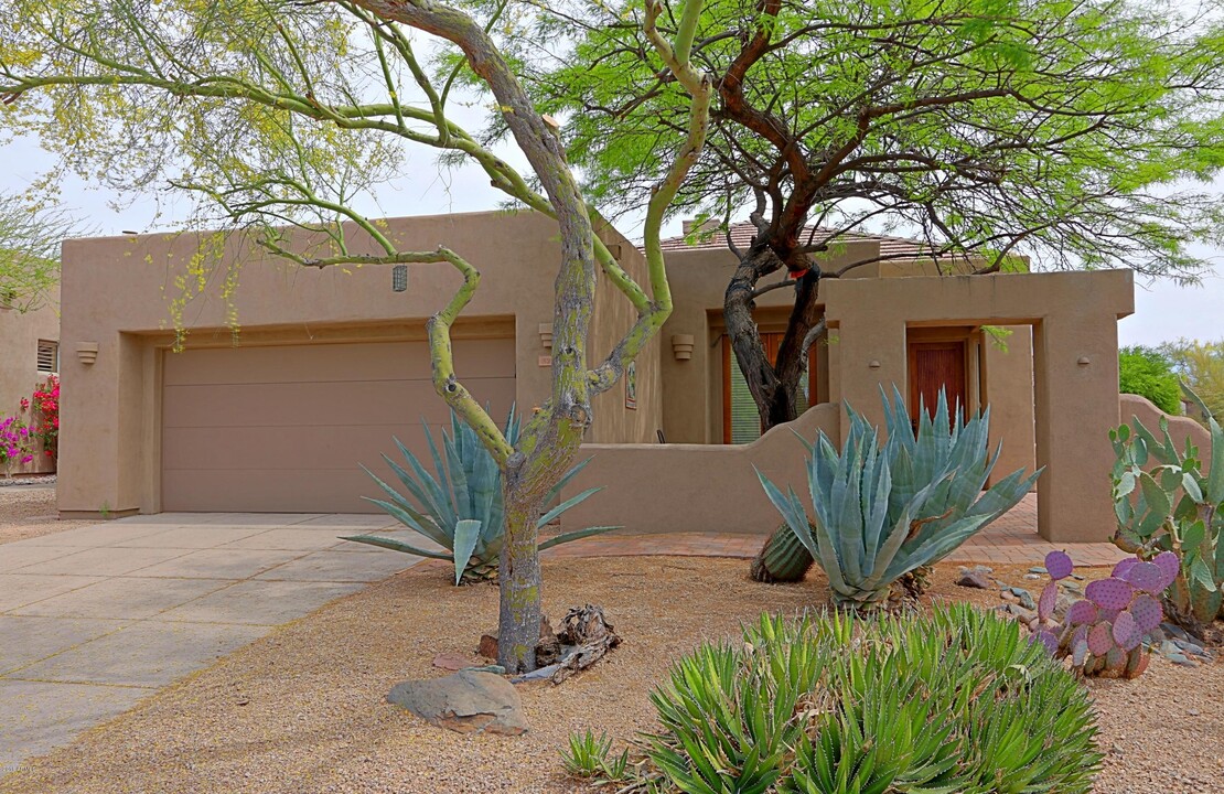 32761 N 69th St in Scottsdale, AZ - Building Photo