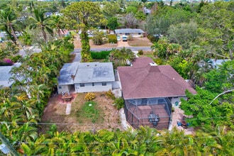 1266 Michigan Ave in Naples, FL - Building Photo - Building Photo