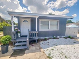 519 Yelvington Ave in Clearwater, FL - Building Photo