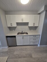 251 Erb St. W in Waterloo, ON - Building Photo - Building Photo