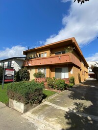 3748 Westwood Blvd in Los Angeles, CA - Foto de edificio - Interior Photo