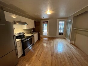 26 Fayette St, Unit 1 in Boston, MA - Building Photo - Building Photo
