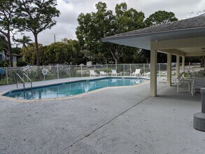 6533 SE Federal Hwy, Unit 101 in Stuart, FL - Building Photo - Building Photo