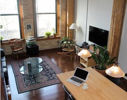 210 N 2nd St, Unit 203 in Minneapolis, MN - Building Photo
