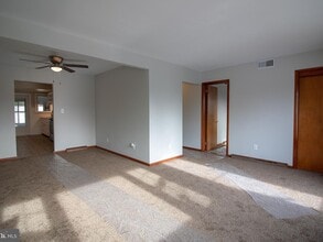 6301 Salem Park Cir in Mechanicsburg, PA - Building Photo - Building Photo