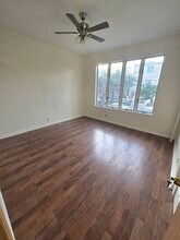 21-43-43 45th St, Unit 9 in Queens, NY - Building Photo - Building Photo