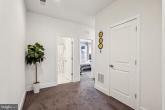 14472 Nebbiolo Dr in Gainesville, VA - Building Photo - Building Photo