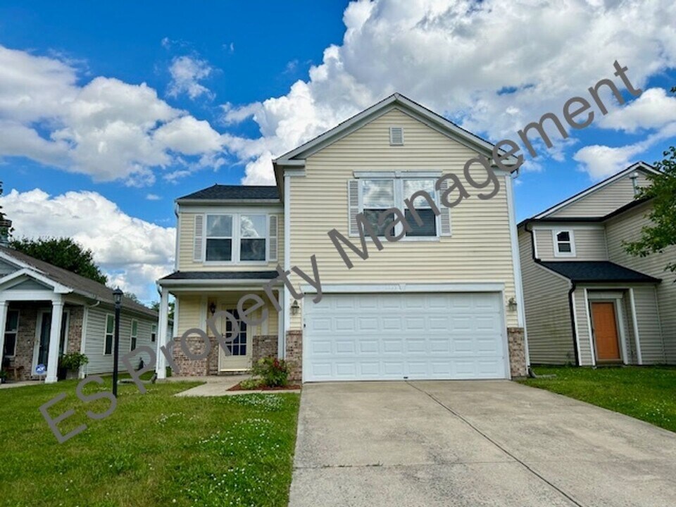 4163 Apple Creek Dr in Indianapolis, IN - Building Photo