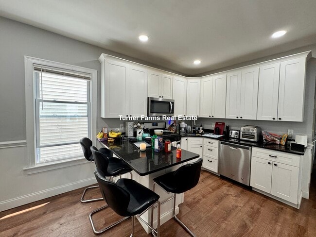 38 Crescent Ave, Unit 1