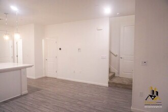 2939 Limoges Walk in Sacramento, CA - Building Photo - Building Photo