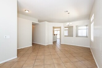 2114 Heritage Ridge Ave in North Las Vegas, NV - Building Photo - Building Photo