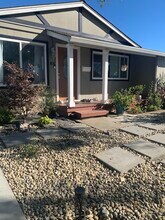 806 Coyote St in Milpitas, CA - Foto de edificio - Building Photo