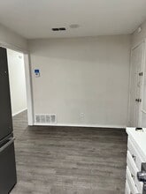 4411-2 Kemper St in Lubbock, TX - Building Photo - Building Photo