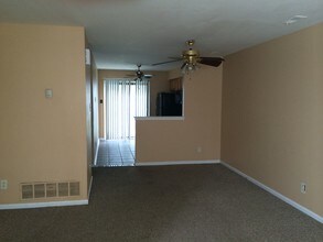 40 Hopewell Ln in Sicklerville, NJ - Foto de edificio - Building Photo