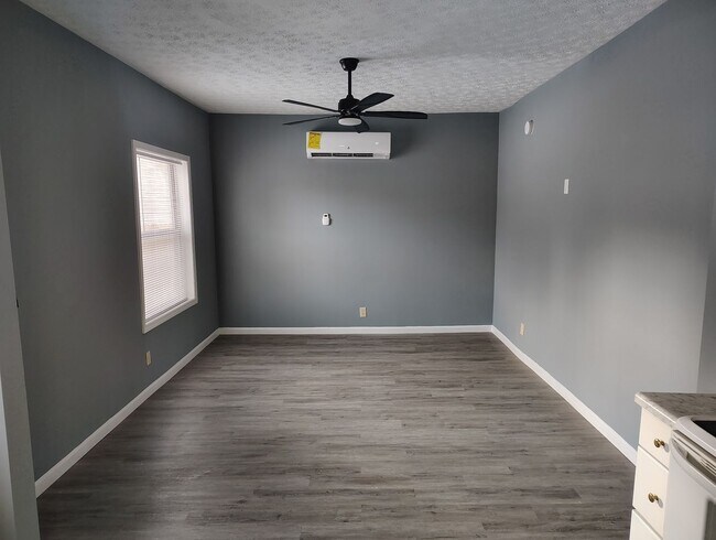 609 E Mulberry St in Kokomo, IN - Building Photo - Building Photo