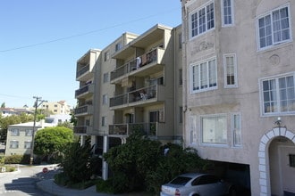 601 Brooklyn Ave in Oakland, CA - Building Photo - Building Photo