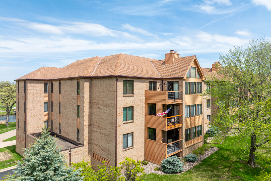 Minnesota Valley Country Club Condos in Minneapolis, MN - Building Photo