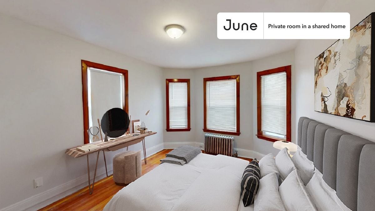 Private bedroom in 4 bed/1 bath Home in Boston, MA - Building Photo