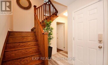 13 Colonel Frank Ching Cres in Brampton, ON - Building Photo - Building Photo